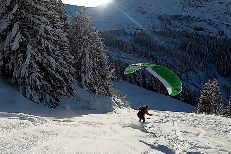 parapente a ski a avoriaz